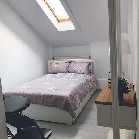 Studio Central Târgu Jiu Εξωτερικό φωτογραφία
