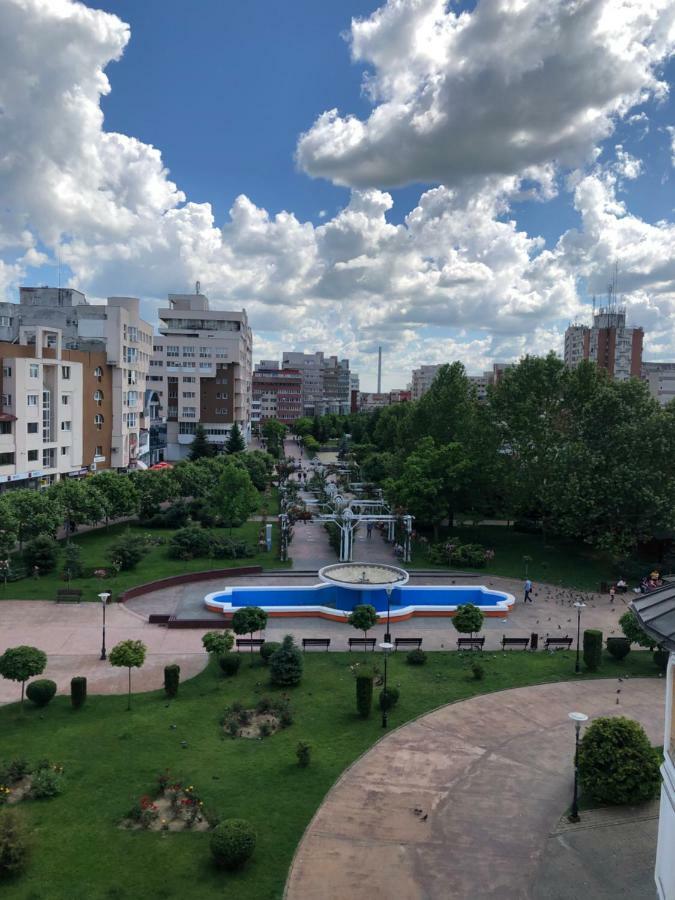 Studio Central Târgu Jiu Εξωτερικό φωτογραφία